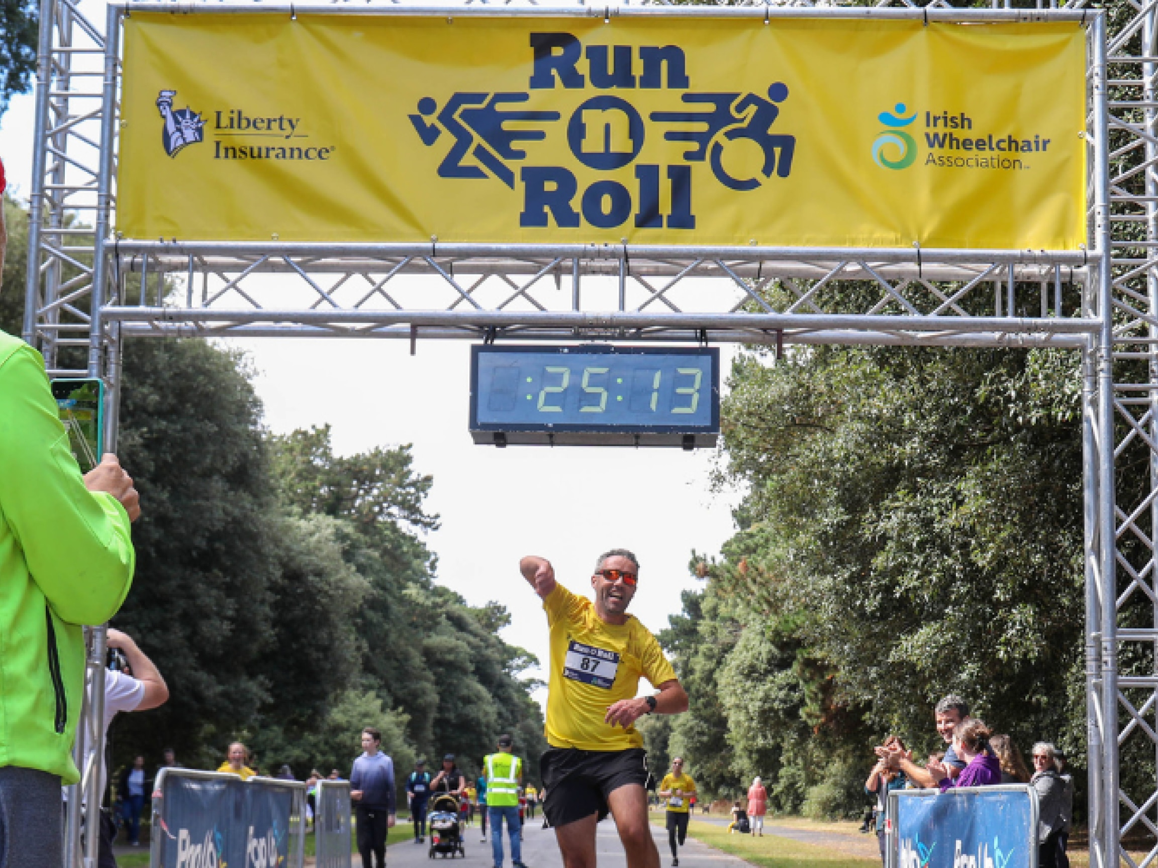 Run´n´Roll 2022 proudly supported by Liberty Insurance - Finish Line